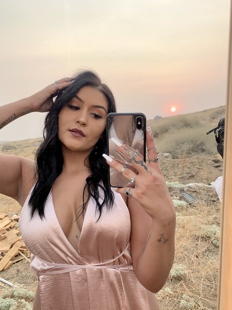 Miss Lala Free porn actress gallery