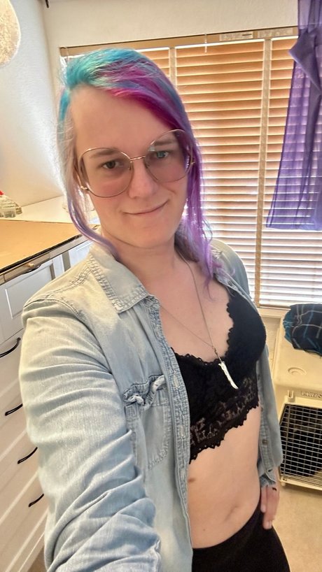 Lair of Lewd beautiful actress images