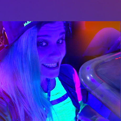 Ladyshatter star adult photo