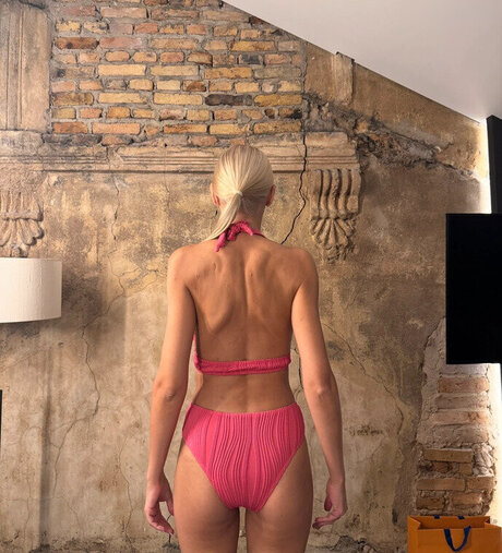 Vinted eBay model sex galleries