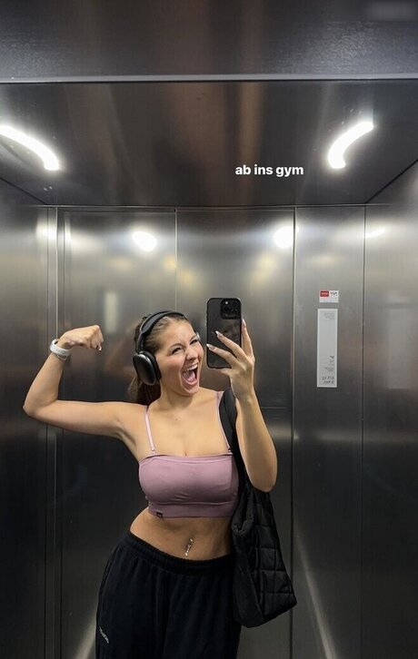 Videozeugs pornstar pretty image