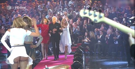 OOPS Deutsch pornstar erotic photo