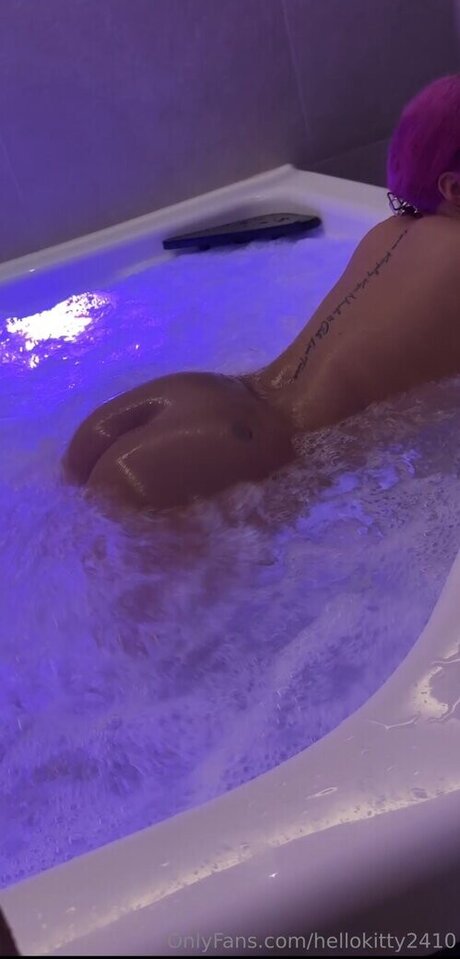 Valeria Maria naked pornstar photo