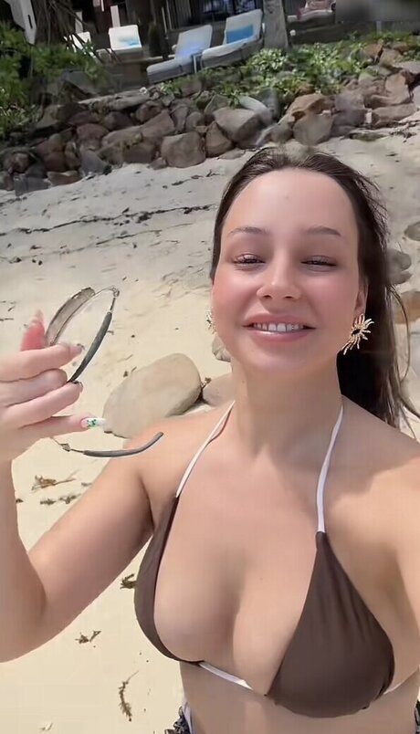 Lara tepper high quality model image