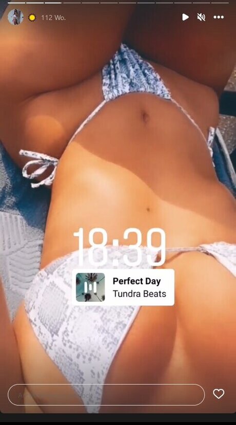 Leonie Schnbck art model archive