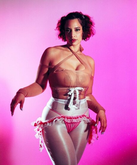 Dascha Polanco star hot pic