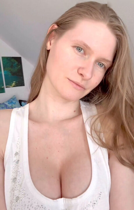 InaSilja sexy pornstar pics