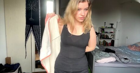 FormulaLena pornographic model photos