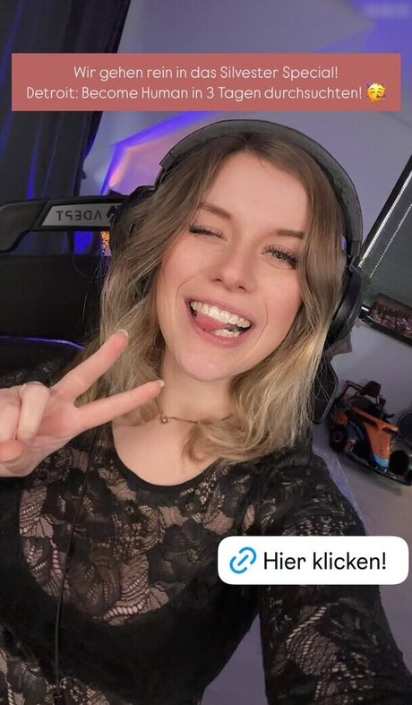 FormulaLena nude actress img