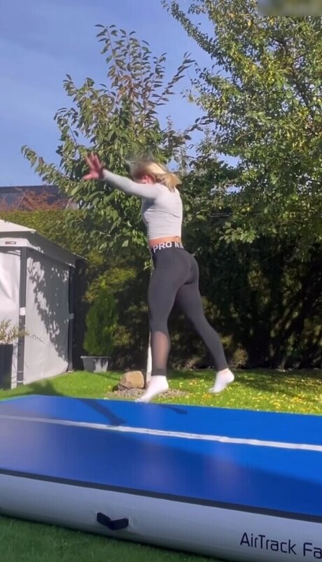 blonde pawg onlyfans naked galleries