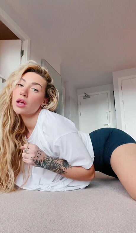 Zanna Rose naked actress photos