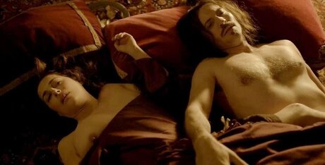 Versailles Fernsehserie_ sexy pornstar img