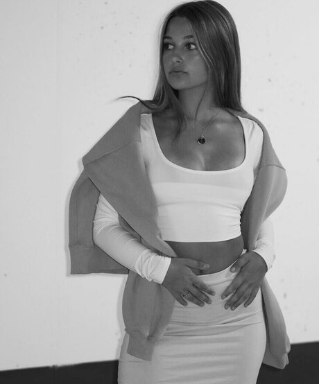 _marie lbs model nude archive