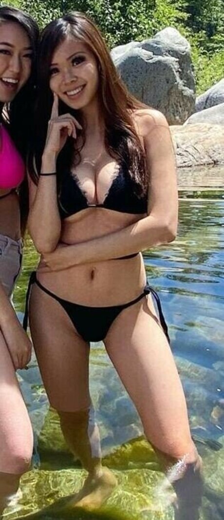 Maggie Sin hd actress images