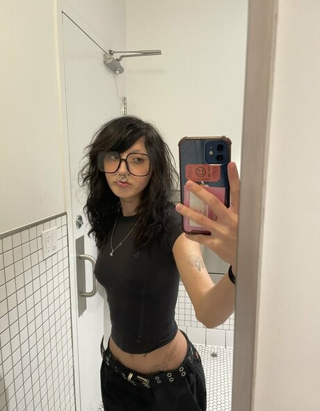 Wuvmia high quality star pics