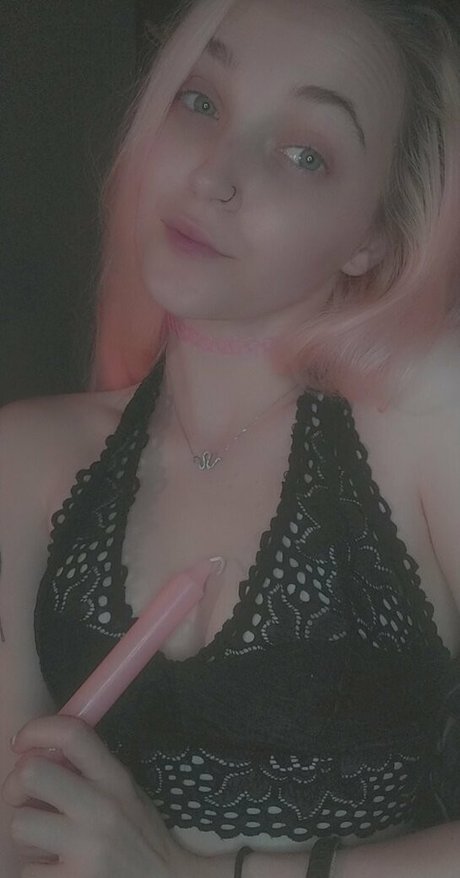 kushgirlxxfree model perfect photo