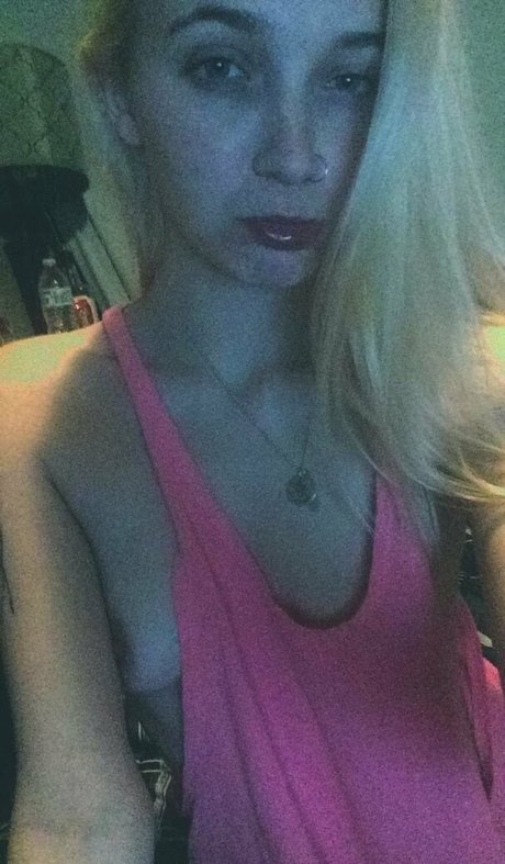 kushgirlxxfree model perfect images