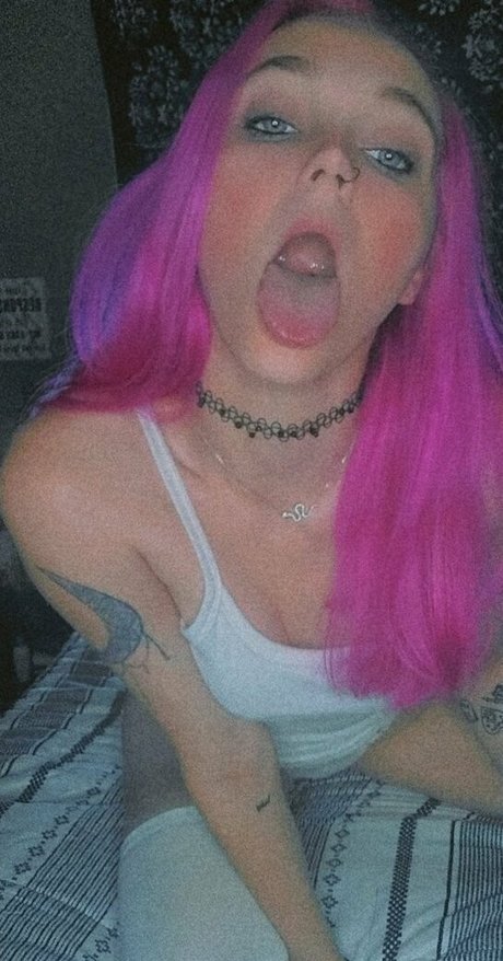 kushgirlxxfree high quality pornstar pictures