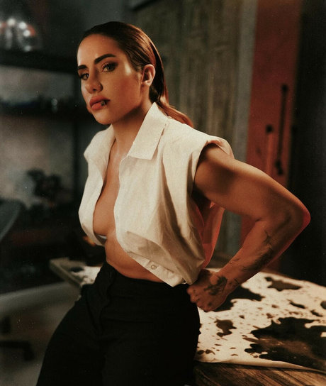 Stefi Cohen exclusive model picture