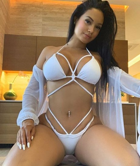 yinethcolombiana star art pic