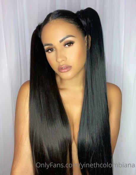 yinethcolombiana nude star img