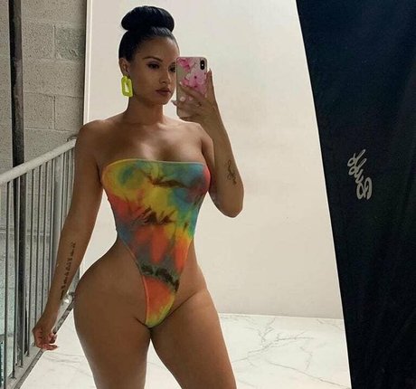 yinethcolombiana top pornstar gallery