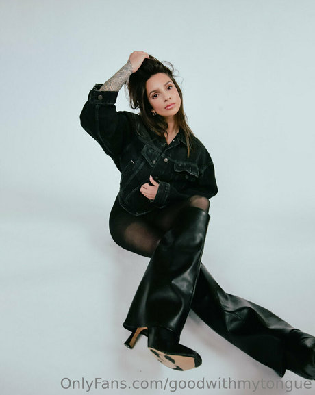 goodwithmytongue star high quality pic