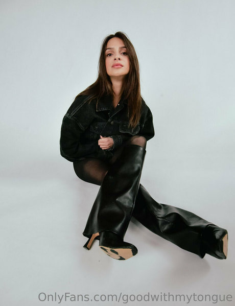 goodwithmytongue pornstar exclusive photos