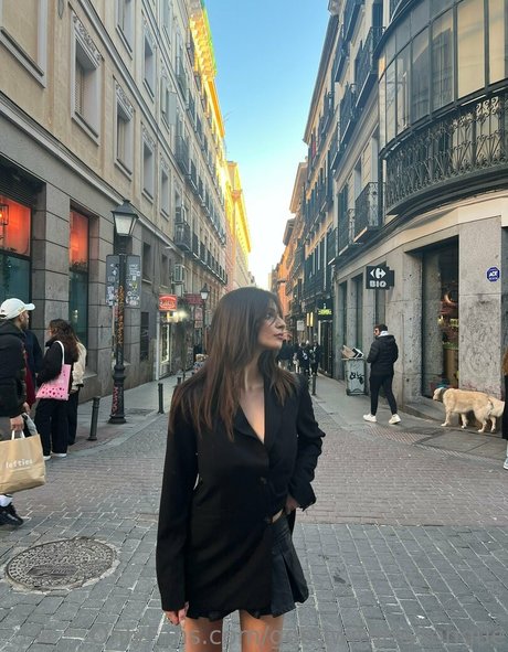 goodwithmytongue model hd picture