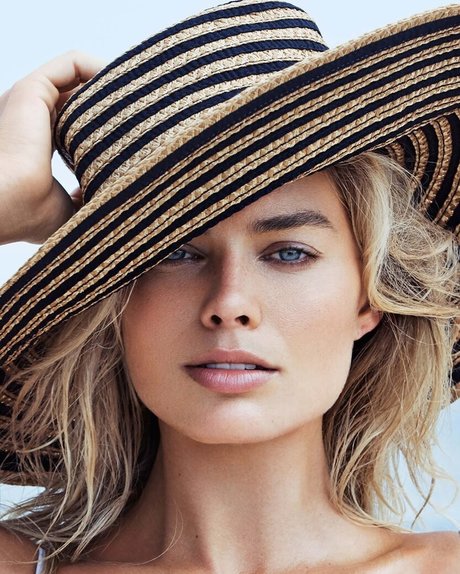 Margot Robbie adult model archive