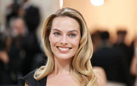 Margot Robbie star erotic galleries