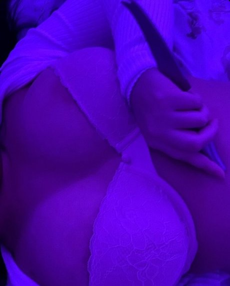 Healslxt hot model img