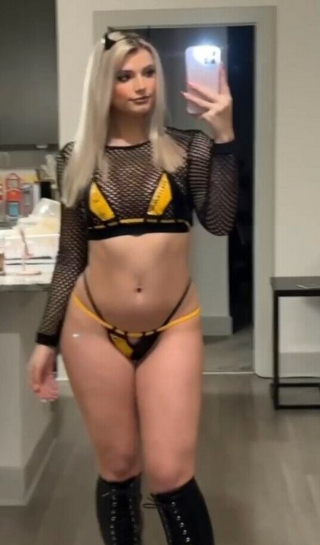 Grace Witham model naked img