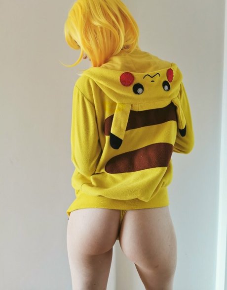 AnsoCosplay high quality model picture