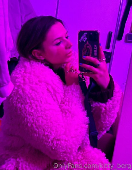 Kitty Berg pretty star picture