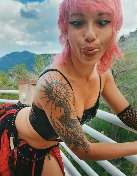 PixiePixelized beautiful actress images