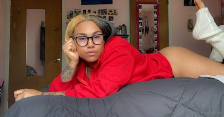 xluckyme actress images