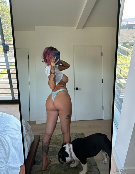 JizzJazz King Wavy pornstar top photo