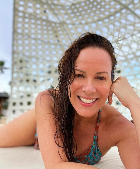 Regina Volpato star perfect images