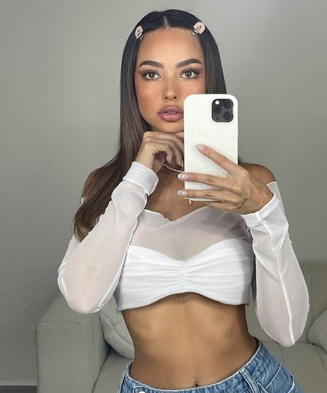 Dani Torres model nude pictures