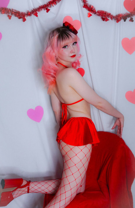 lawlietigerpony model xxx pics