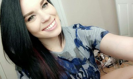 ScarlettFoxPlay sex model images