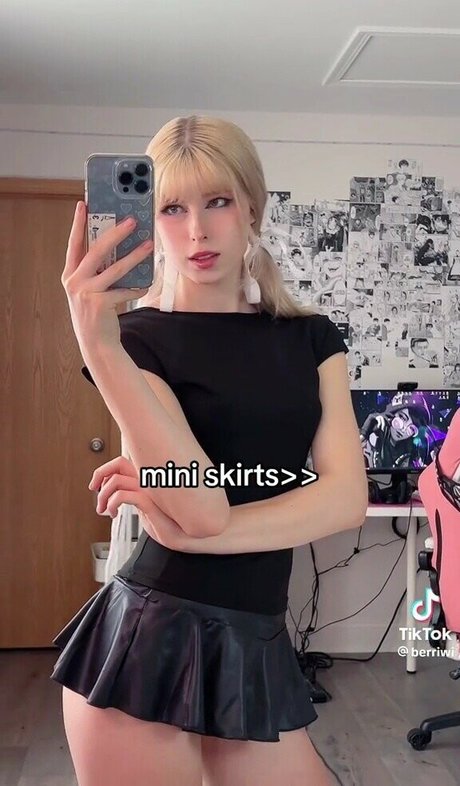 Emma kat 22 nudes model photo