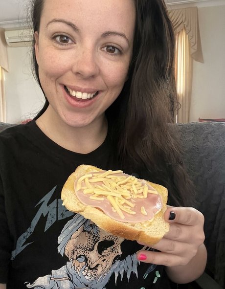 Miss Bb hot actress picture