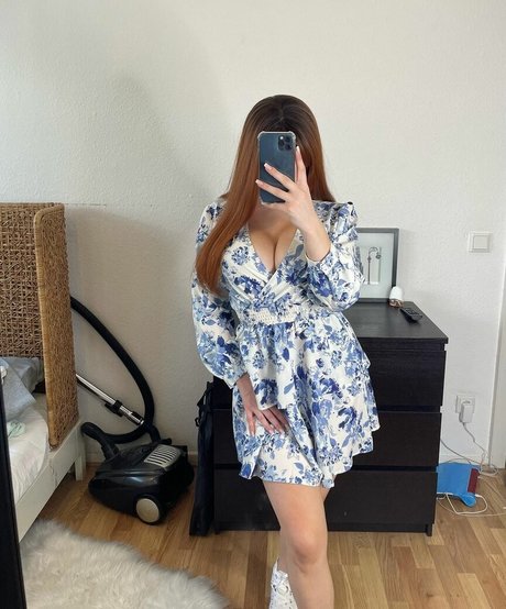 Azubi kim model perfect pictures