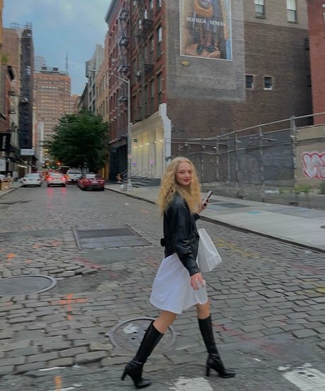 Amiah Miller xxx actress images