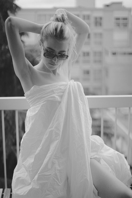 Oceane Le Ny hd actress photos