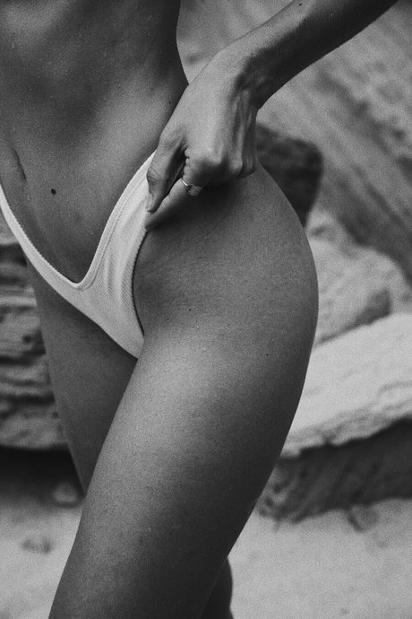 Oceane Le Ny adult model pics