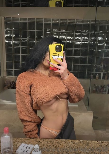 Paris Dylan star sexy gallery