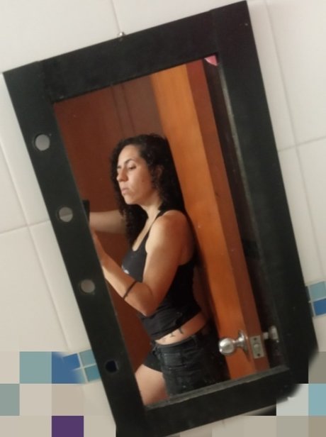 Dom Girl beautiful actress img